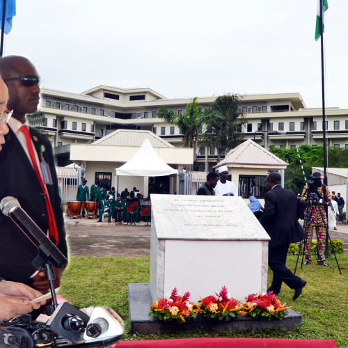 Ban Ki-moon honours fallen UN staff