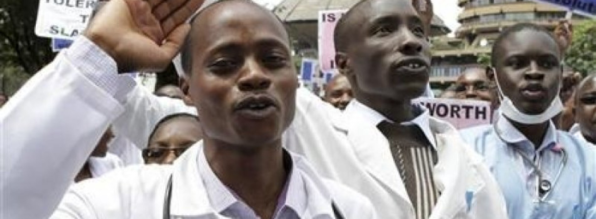 Ghanaian doctors suspend strike