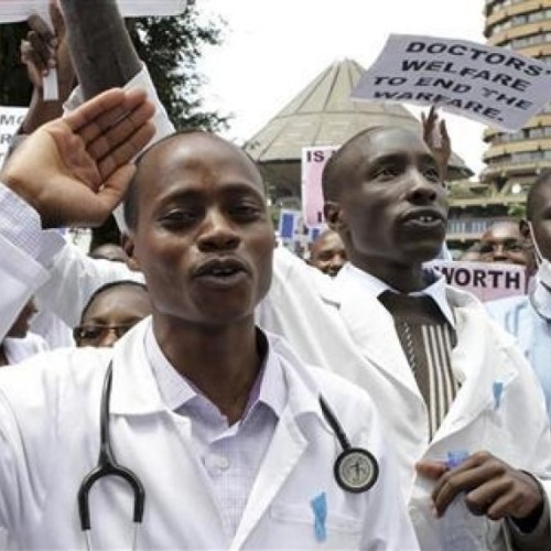 Ghanaian doctors suspend strike