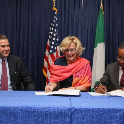 U.S. Government Signs $469 Million Nigeria HIV/AIDS operation plan