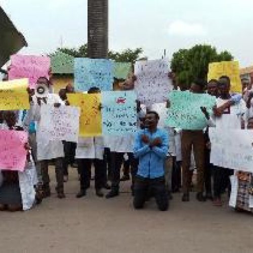 LUTH doctors begin two-day warning strike