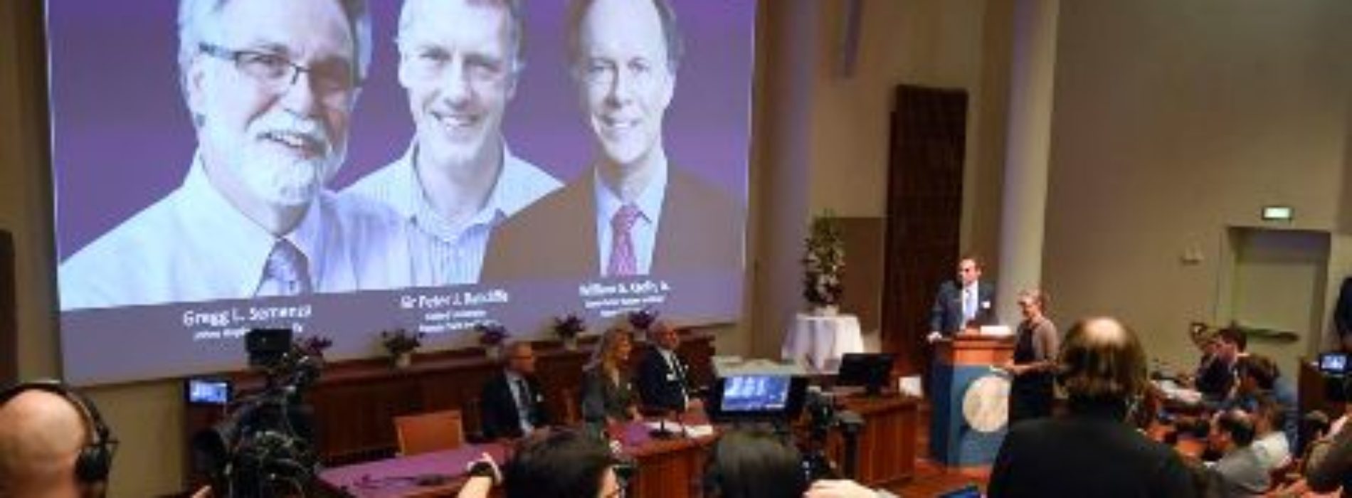 2 Americans, British scientists win 2019 Nobel prize for medicine