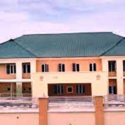 FG delivers 80-bed, 40-bed healthcare facilities in Kwara communities